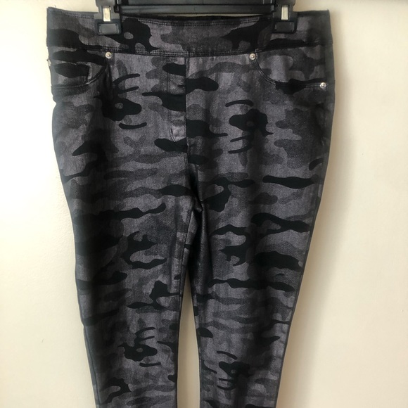 Peter Nygard Denim - Nygard camouflage black & grey denim pants.